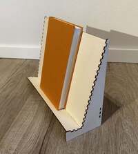 BookHolder