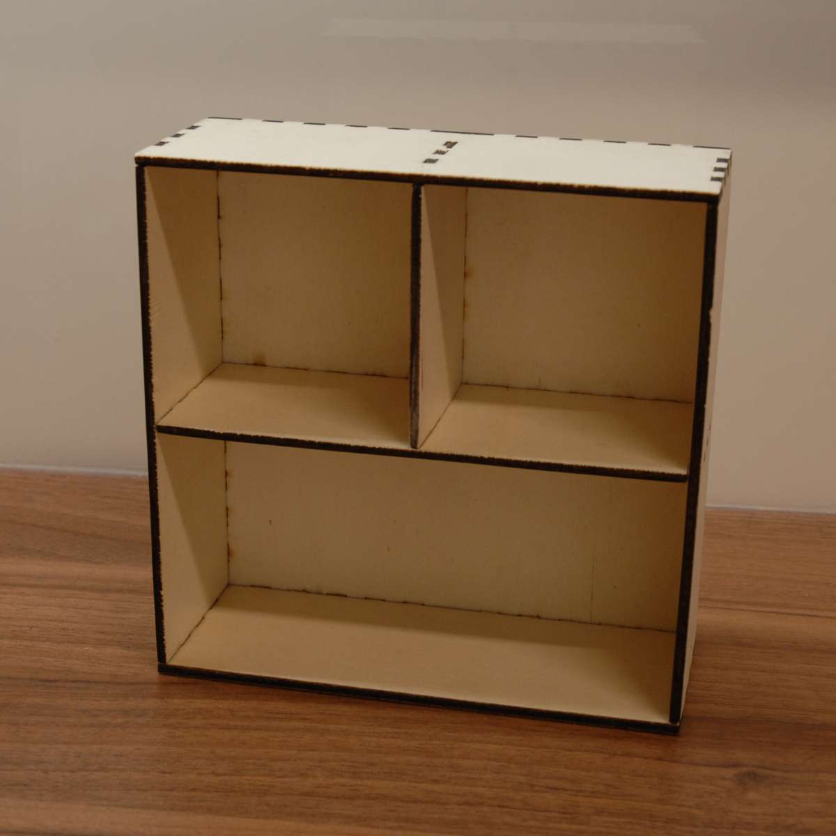 Picture of box.